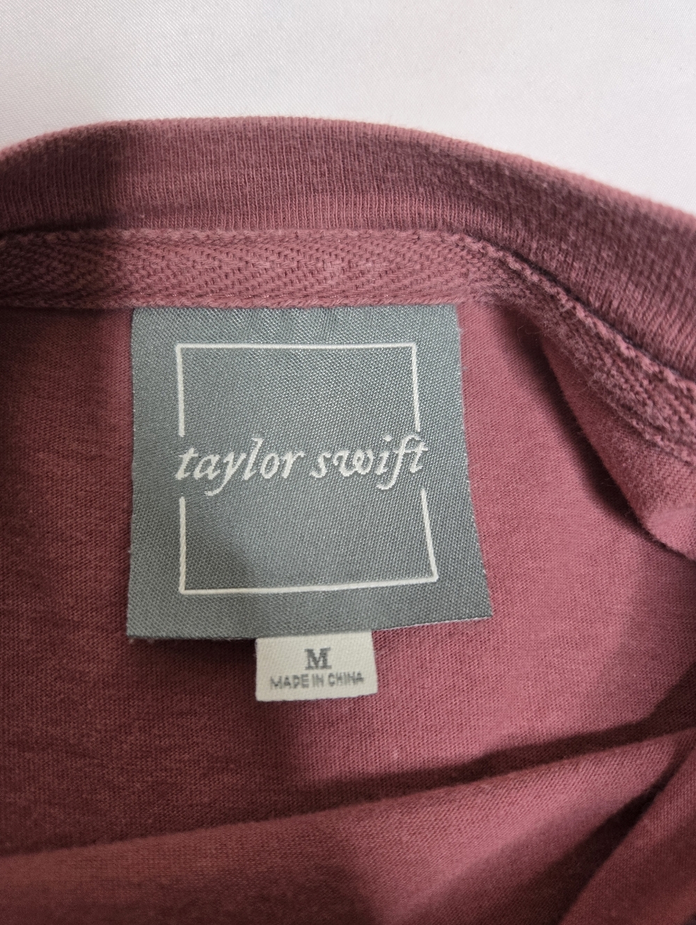 TAYLOR SWIFT maroon Auroras And Sad Prose puff‎ long sleeve cropped tee shirt M - Picture 5 of 10